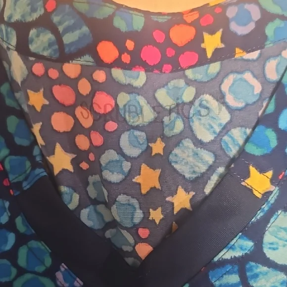 Colorful Patterned Women's Tunic Top - Picture 2 of 3